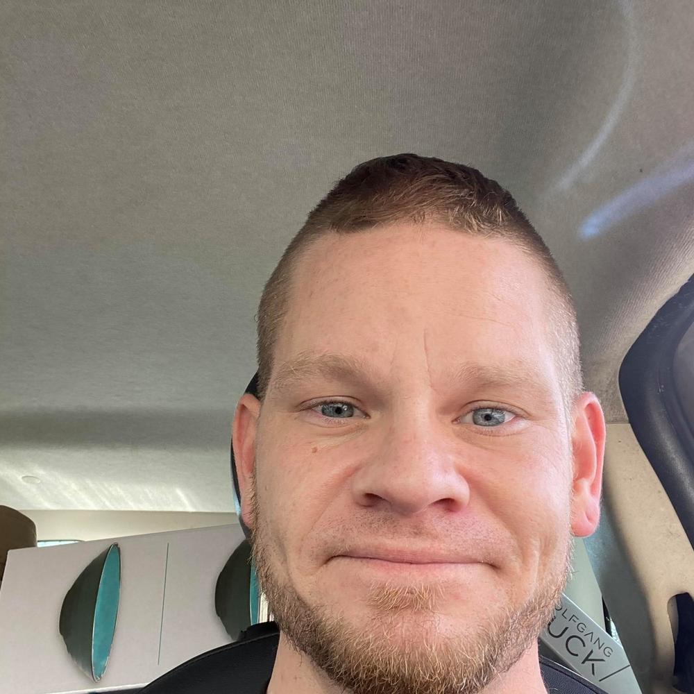 Meet your Posher, Jonathan